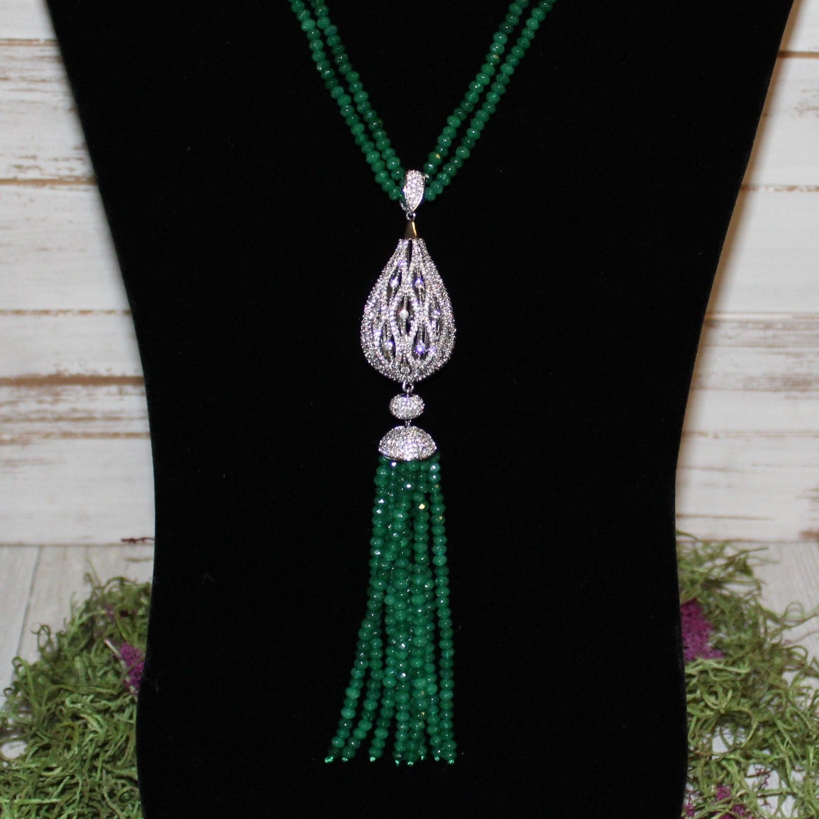 Green Jade Beaded Necklace